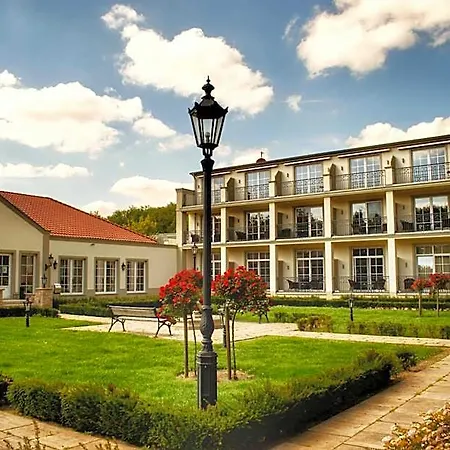 Hotel Parkhotel Surenburg 4*