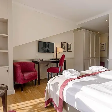 Hotel Parkhotel Surenburg 4*