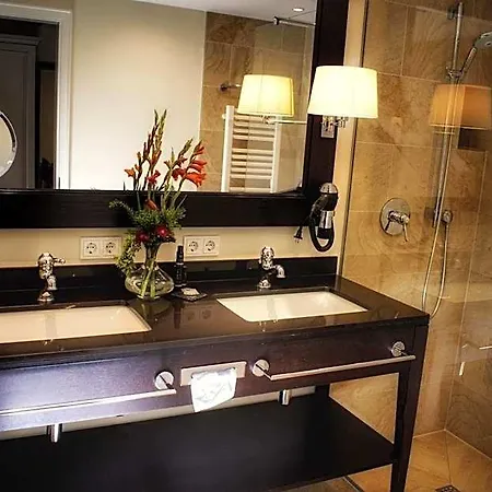 Parkhotel Surenburg Hotel 4*