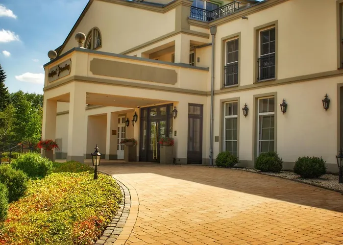 Hotel Parkhotel Surenburg 4*